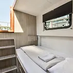New Houseboat Center 'saiter' بوتيل
