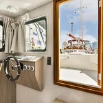 New Houseboat Center 'saiter' بوتيل *